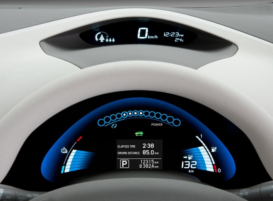  Nissan Leaf 2010 года  (JP) (фото 4 из 11)
